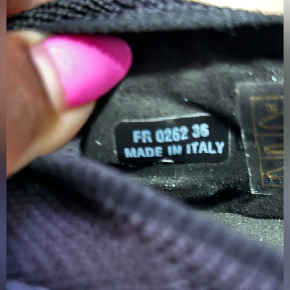 Brand New GIVENCHY
Black TK-360 Sneakers size 36 and fits a women’s 37. - Picture 8 of 15
